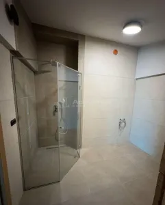 6-Bedroom Villa, 280 sqm – Aviatiei/Baneasa – Residential or Commercial Use - foto 9