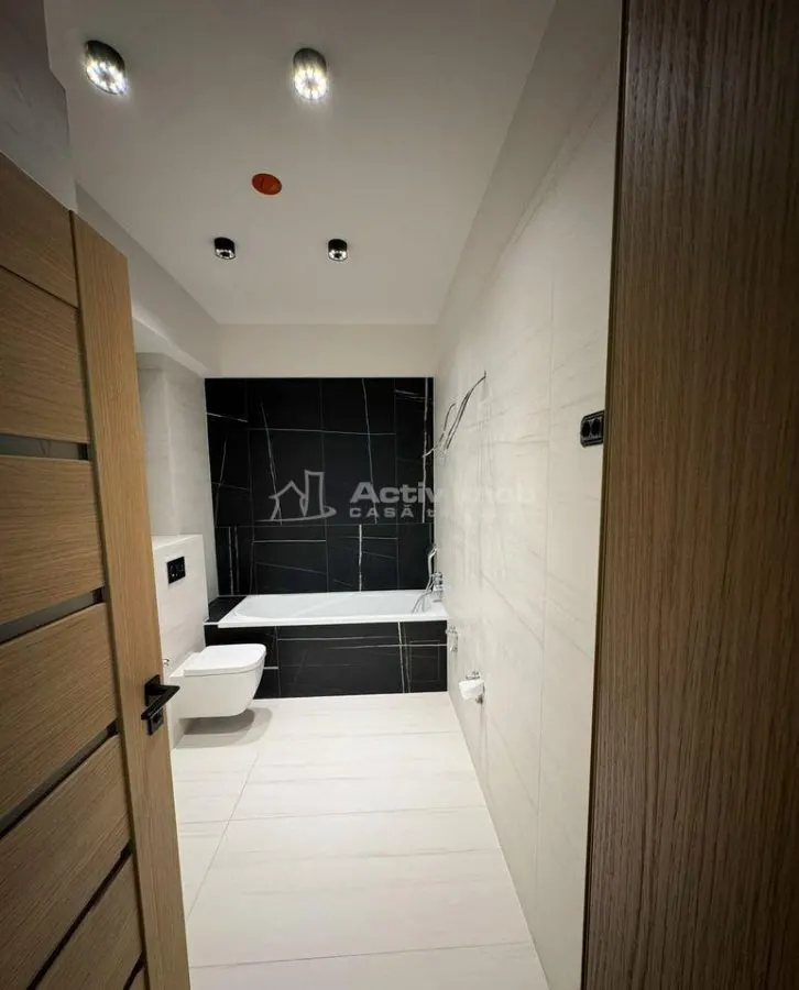 6-Bedroom Villa, 280 sqm – Aviatiei/Baneasa – Residential or Commercial Use - foto 10