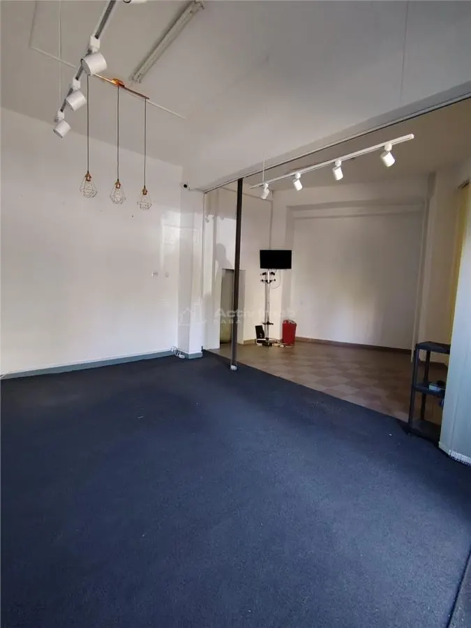 Oportunitate Spatiu comercial 67 mp de vanzare calea Bucuresti - foto 1