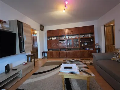 2-Bedroom Apartment, 54 sqm, 3rd Floor, Crang-Caraiman District, Buzau - foto 2