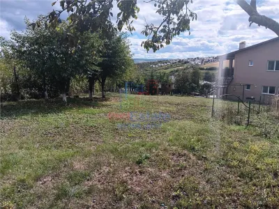 Valea Adanca, rue Biserica Sf Nicolae – Terrain de 585 m² avec tous les services - foto 2