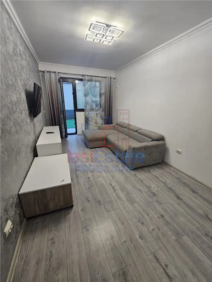 Apartment with 2 bedrooms for sale 50 sqm in Valea Lupului - foto 1