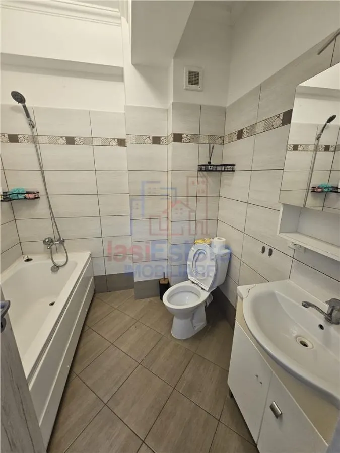 Apartment with 2 bedrooms for sale 50 sqm in Valea Lupului - foto 5