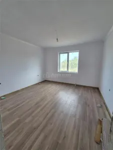CASA 3 CAMERE - 70 mp utili + 350 mp teren + 10 mp terasa 69900 € - COMISION 0% - foto 2