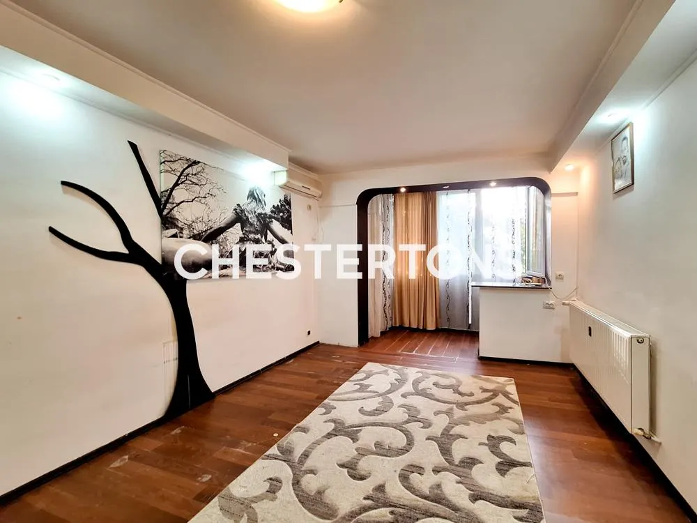 Apartment with 3 bedrooms for sale 60 sqm in Bucuresti, Titan area - foto 1