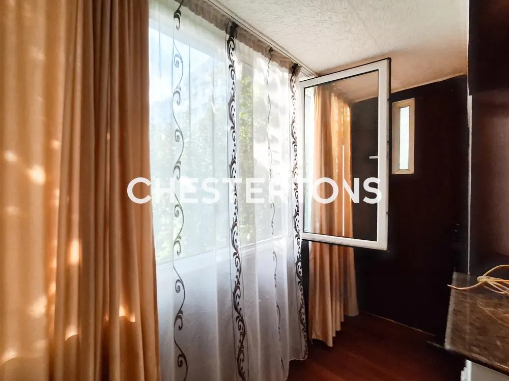 Apartment with 3 bedrooms for sale 60 sqm in Bucuresti, Titan area - foto 3