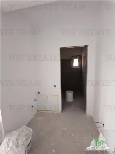 فيلا ملاصقة، 4+ غرف نوم، أرضي + 1 + علية + قبو، بريلونجيرا غينتشيا - foto 13