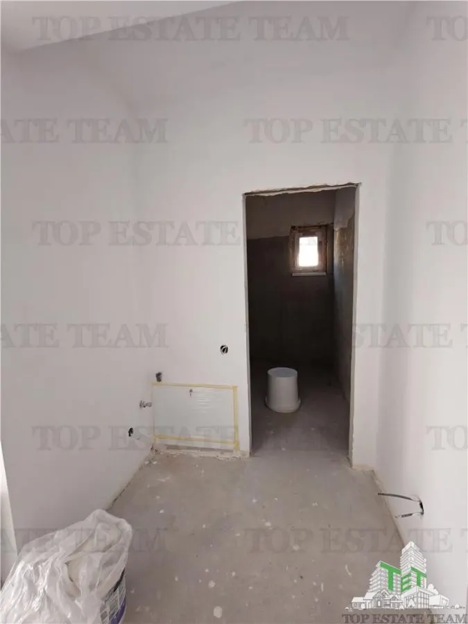 فيلا ملاصقة، 4+ غرف نوم، أرضي + 1 + علية + قبو، بريلونجيرا غينتشيا - foto 13