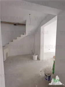 فيلا ملاصقة، 4+ غرف نوم، أرضي + 1 + علية + قبو، بريلونجيرا غينتشيا - foto 15