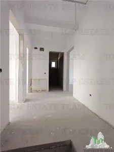 فيلا ملاصقة، 4+ غرف نوم، أرضي + 1 + علية + قبو، بريلونجيرا غينتشيا - foto 23