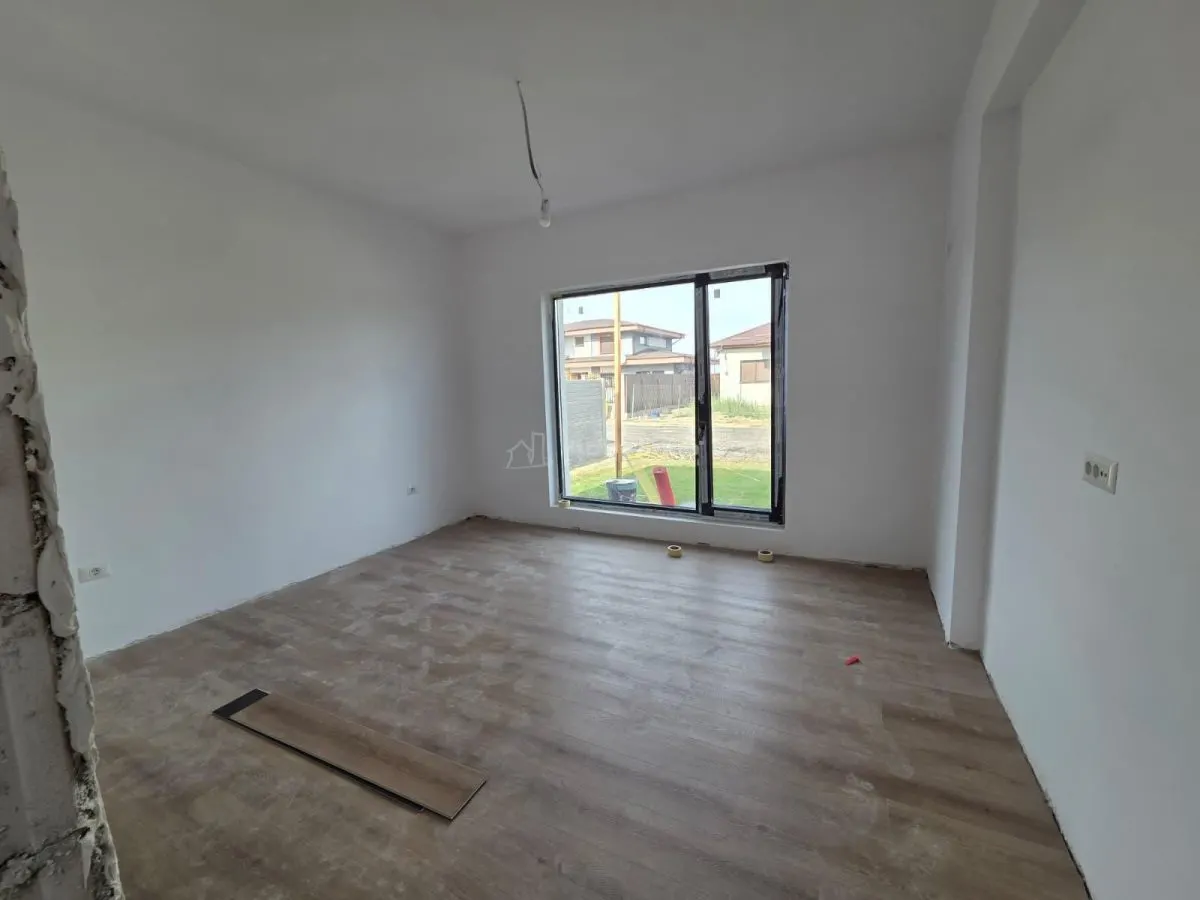 Casa 4 camere - Domnesti - Str. Fagului - foto 17