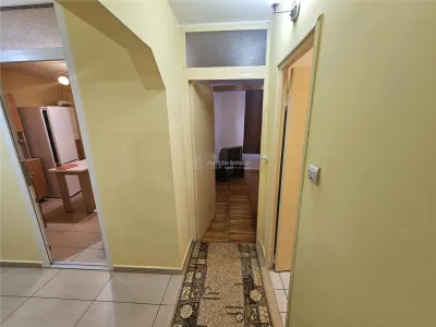 Apartment with 2 bedrooms for sale 56 sqm in Resita, Micro IV area - foto 11