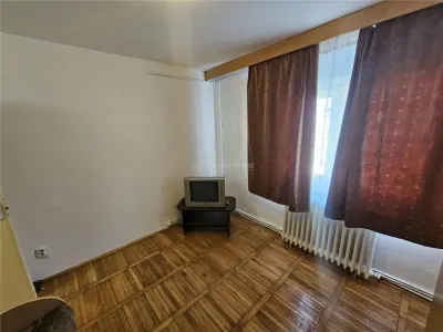 Apartment with 2 bedrooms for sale 56 sqm in Resita, Micro IV area - foto 24
