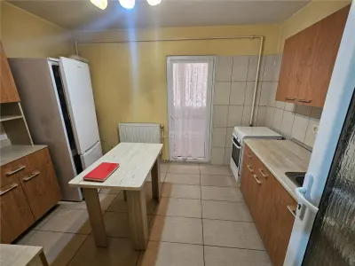 Apartment with 2 bedrooms for sale 56 sqm in Resita, Micro IV area - foto 6