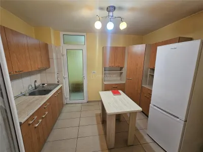 Apartment with 2 bedrooms for sale 56 sqm in Resita, Micro IV area - foto 7