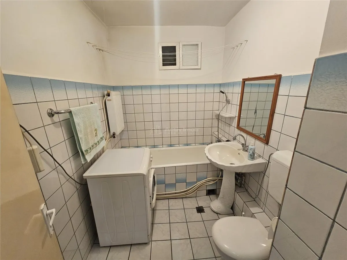 Apartment with 2 bedrooms for sale 56 sqm in Resita, Micro IV area - foto 8