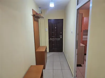 Apartment with 2 bedrooms for sale 56 sqm in Resita, Micro IV area - foto 9