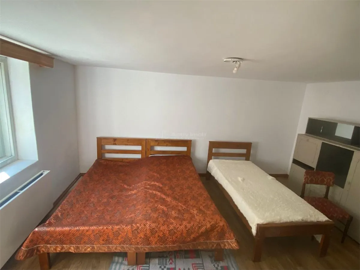 House / villa for rent 250 sqm in Cristian - foto 2