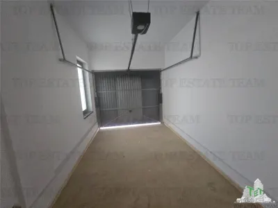 Villa de 5 Dormitorios con Garaje en Prelungirea Ghencea - foto 5