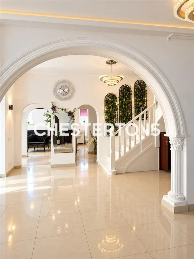 Alquiler | Villa Individual de Época | 250 m² | Patio y Garaje | Gara de Nord, Bucarest - foto 6
