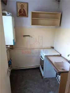 Apartment with 2 bedrooms for sale 36 sqm in Iasi, Alexandru cel Bun area - foto 4
