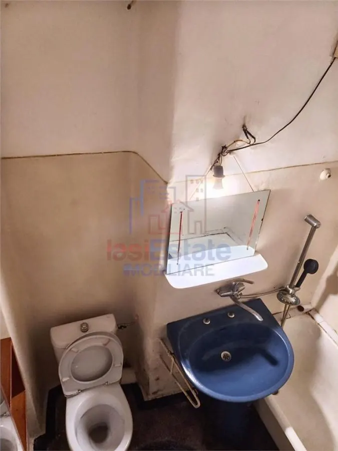 Apartment with 2 bedrooms for sale 36 sqm in Iasi, Alexandru cel Bun area - foto 6
