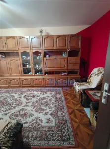 Camera de inchiriat in Apartament cu 3 camere decomandat cu 2 bai - foto 2