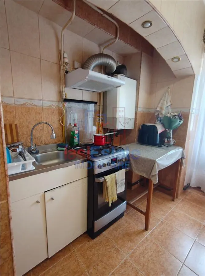 Camera de inchiriat in Apartament cu 3 camere decomandat cu 2 bai - foto 12