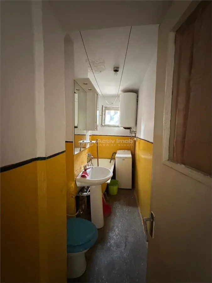 Apartment with 3 bedrooms for sale 56 sqm in Resita, Moroasa 1 area - foto 12