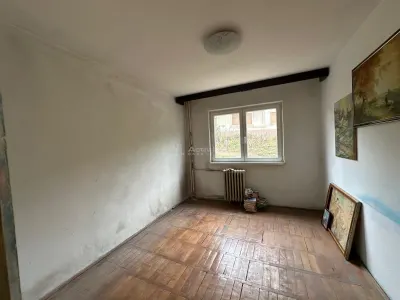 Apartment with 3 bedrooms for sale 56 sqm in Resita, Moroasa 1 area - foto 4