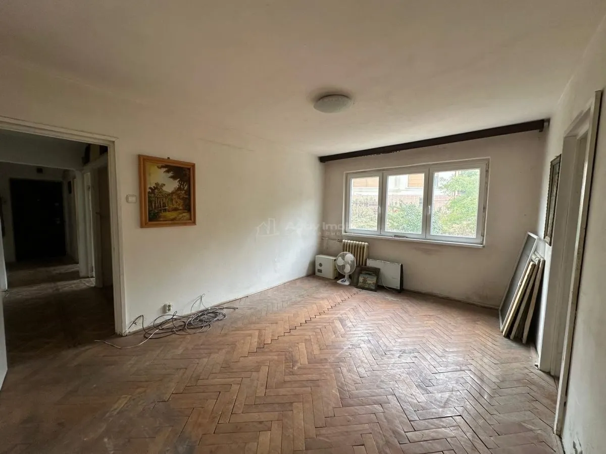 Apartment with 3 bedrooms for sale 56 sqm in Resita, Moroasa 1 area - foto 7