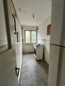 Apartment with 3 bedrooms for sale 56 sqm in Resita, Moroasa 1 area - foto 10