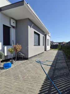 VAND 1/2 DUPLEX PARTER - FINALIZAT 2026 - MARETRIALE PREMIUM - Mosnita Noua
