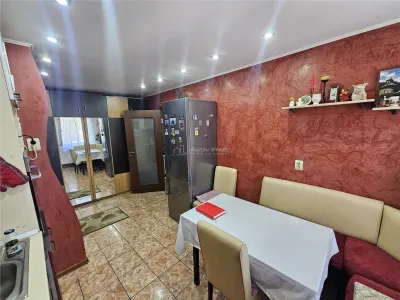 Apartment with 3 bedrooms for sale 65 sqm in Resita, Micro IV area - foto 20