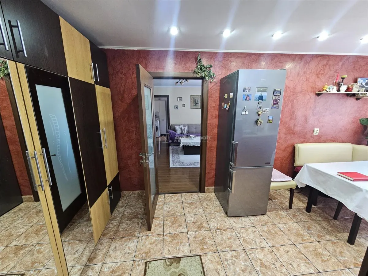 Apartment with 3 bedrooms for sale 65 sqm in Resita, Micro IV area - foto 22