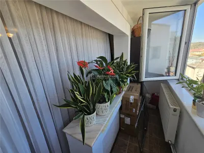 Apartment with 3 bedrooms for sale 65 sqm in Resita, Micro IV area - foto 24