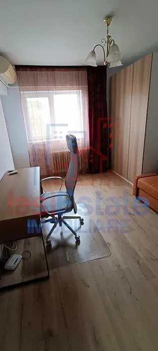 One-Bedroom Apartment, Gara - foto 2
