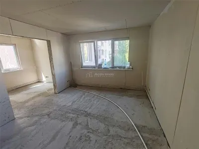 Apartment with 2 bedrooms for sale 39 sqm in Bocsa, Central area - foto 2