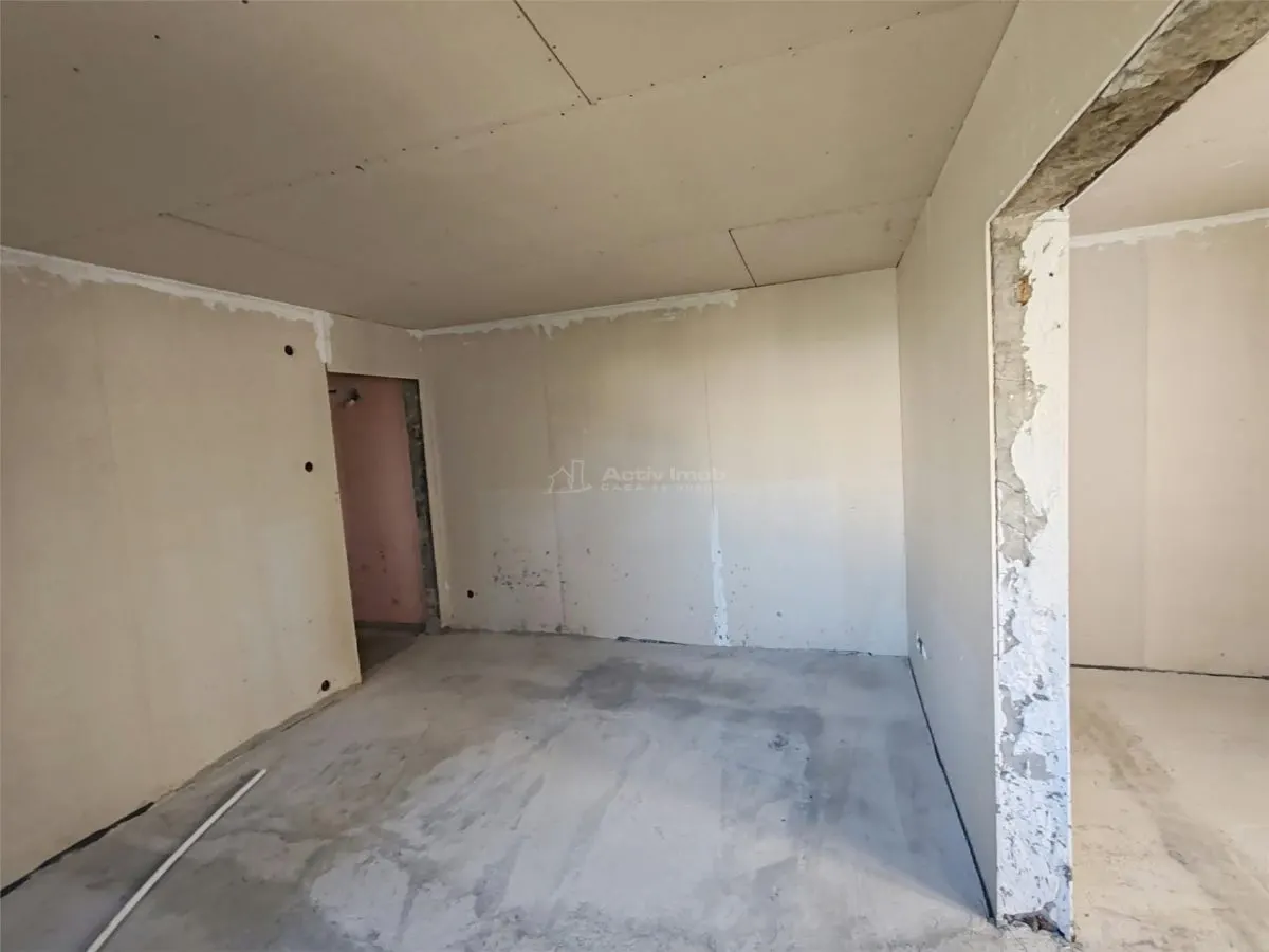 Apartment with 2 bedrooms for sale 39 sqm in Bocsa, Central area - foto 3