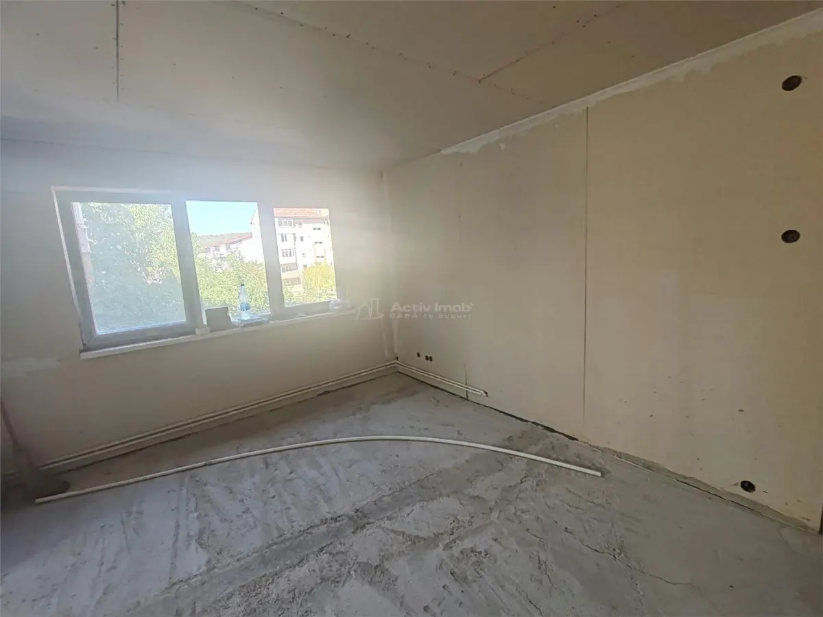 Apartment with 2 bedrooms for sale 39 sqm in Bocsa, Central area - foto 4