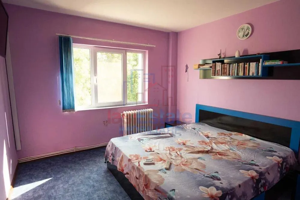 Apartament 3 Camere Podu Ros - Mega Image - foto 2