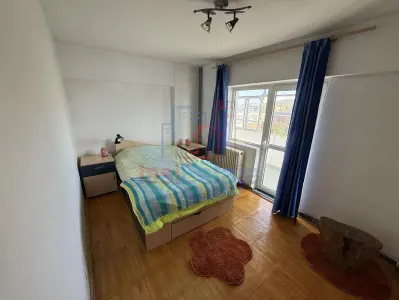 Apartment with 3 bedrooms for sale 73 sqm in Iasi, Podu Ros area - foto 2