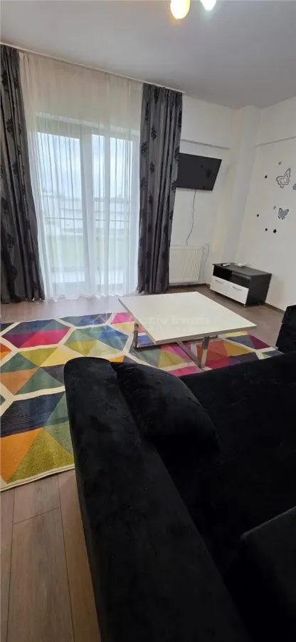 Apartamento de 2 Dormitorios en Alquiler en Class Park con Aparcamiento - foto 3