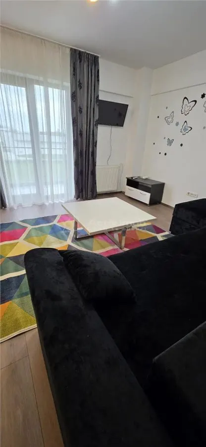 Apartamento de 2 Dormitorios en Alquiler en Class Park con Aparcamiento - foto 4