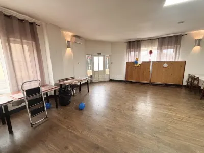 Spatiu comercial autorizat alimentatie publica - dotat și utilat complect - Bulevardul Decebal - foto 5