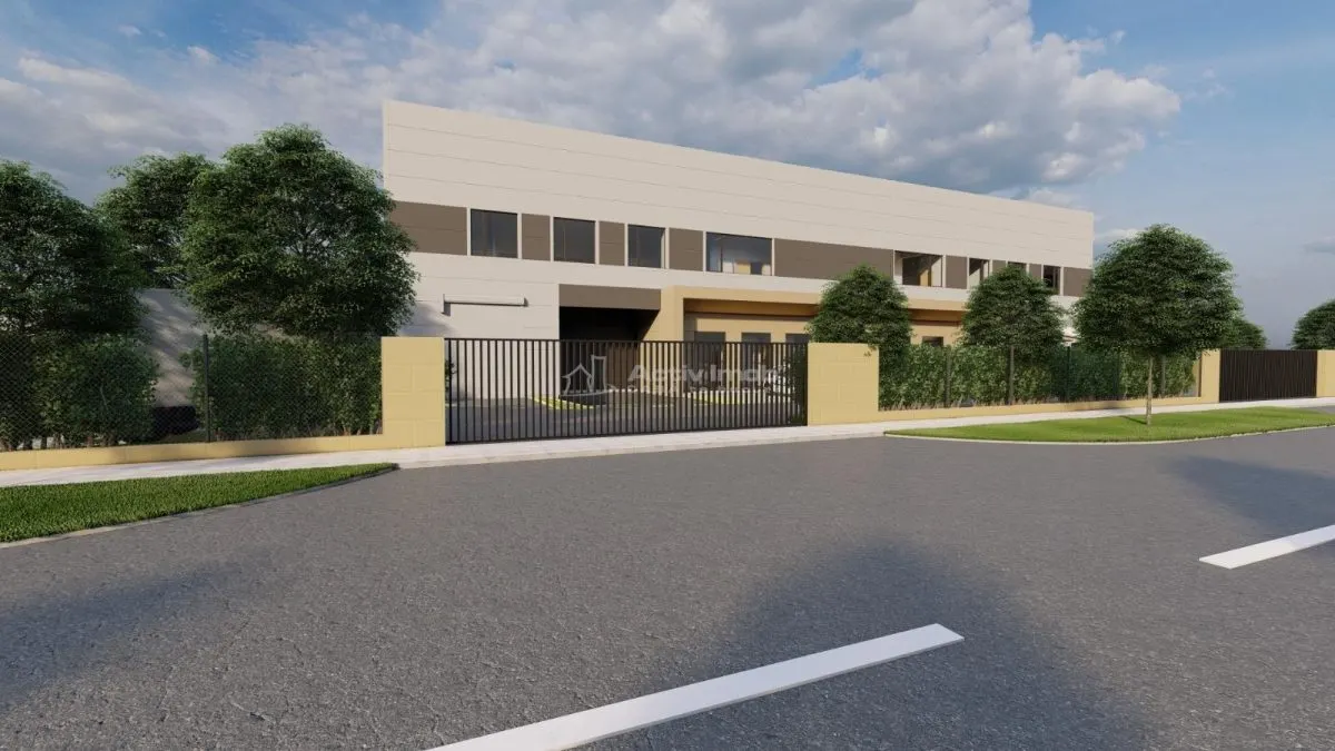 Nueva Nave Industrial en Parque Industrial II – Altura Libre 12m - foto 1