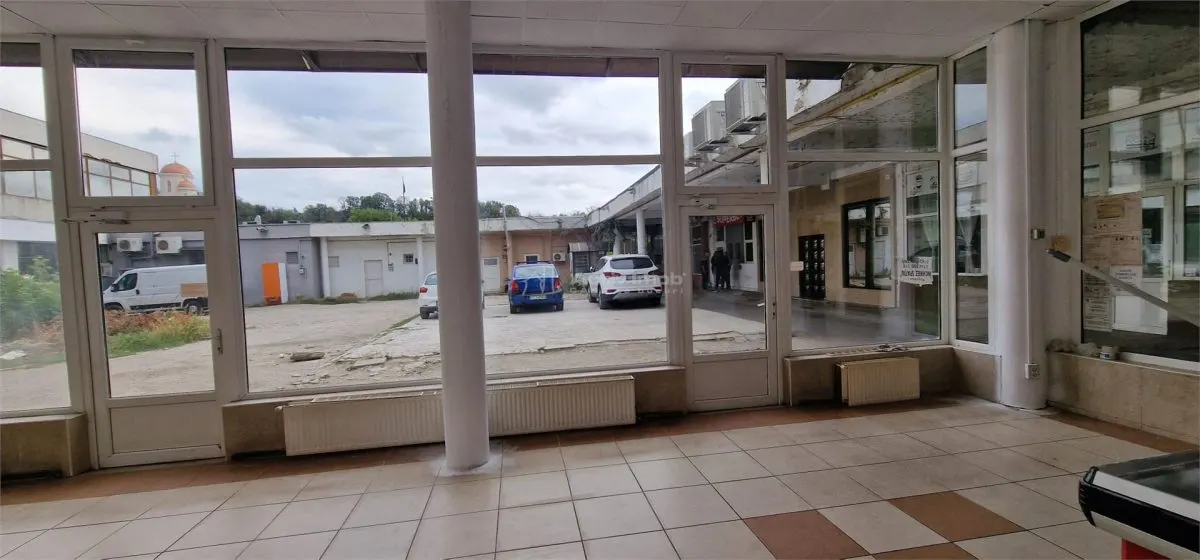 Commercial space for rent in Resita, Govandari area - foto 2