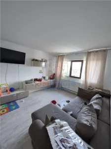 Mall Moldova-Valea Lupului 3 camere decomandat cu doua balcoane - foto 6