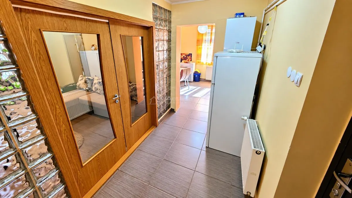 Apartment with 2 bedrooms for sale 50.5 sqm in Oravita, Vest area - foto 12