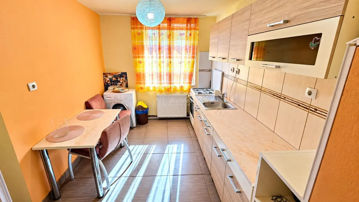 Apartment with 2 bedrooms for sale 50.5 sqm in Oravita, Vest area - foto 16